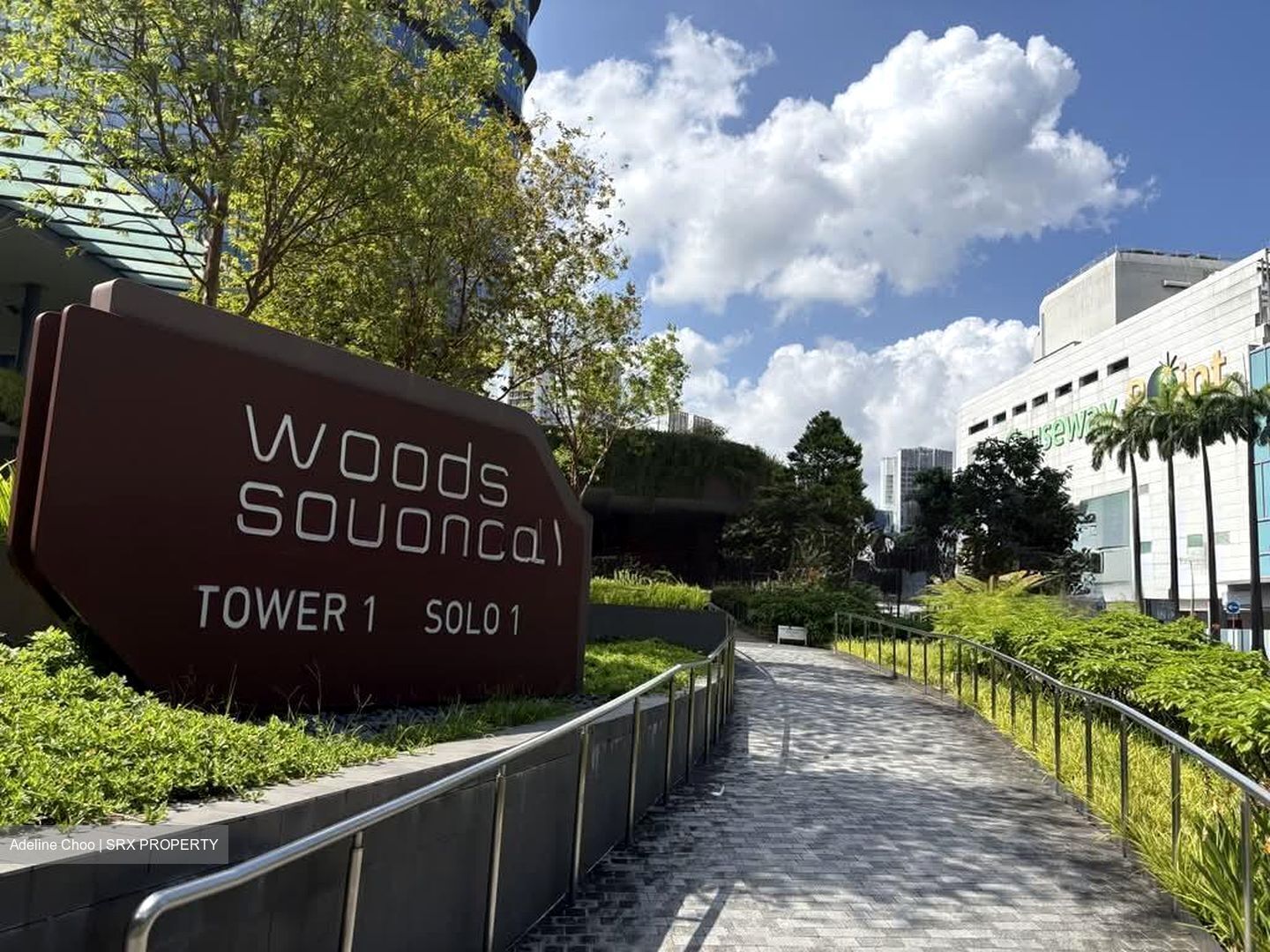 Woods Square (D25), Office #581696451